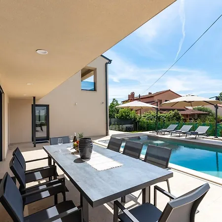 Villa Aurelia Splendida Pool Jacuzzi Sauna Luxury Comfort In Split Split