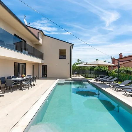 Villa Aurelia Splendida Pool Jacuzzi Sauna Luxury Comfort In Split * Split