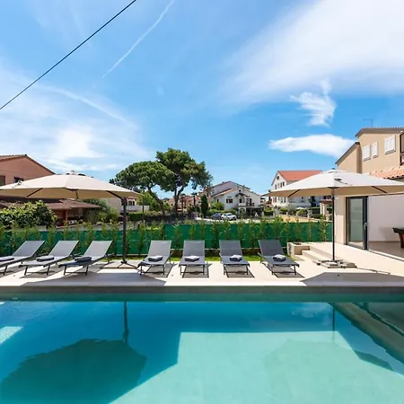 Villa Aurelia Splendida Pool Jacuzzi Sauna Luxury Comfort In Split * Split