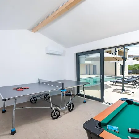 Villa Aurelia Splendida Pool Jacuzzi Sauna Luxury Comfort In Split * Split